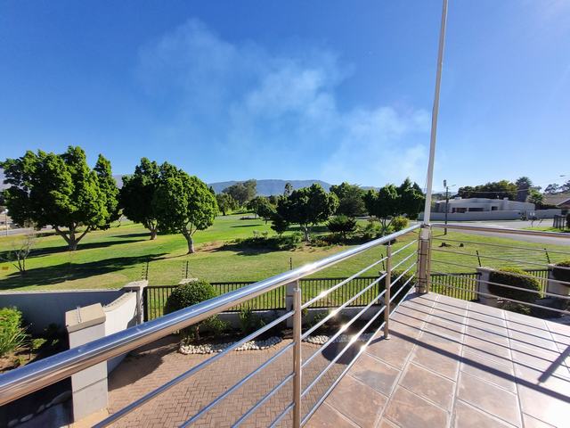 5 Bedroom Property for Sale in Wolseley Western Cape